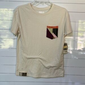 NWT TEESHIRT GIRLS SIZE 14 (XL)